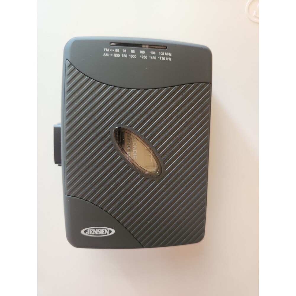 Jensen stereo cassette player with AM/FM radio